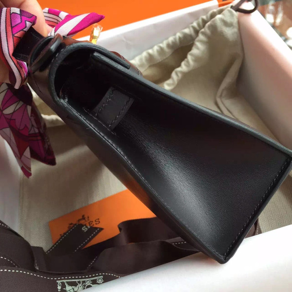 Hermès Black Mini Kelly Pochette Box Calf Leather Gold Hardware