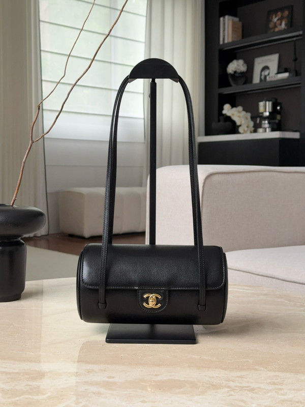 Chanel SS26 Preppy Coco Small Flap Bag - Grained Shiny Calfskin & Gold-Tone Metal - Black