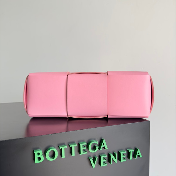 Bottega Veneta Arco Tote - Pink Flamingo