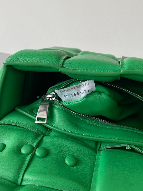 Bottega Veneta Chain Cassette - Forest Green