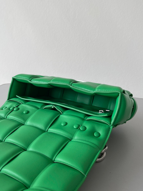 Bottega Veneta Chain Cassette - Forest Green