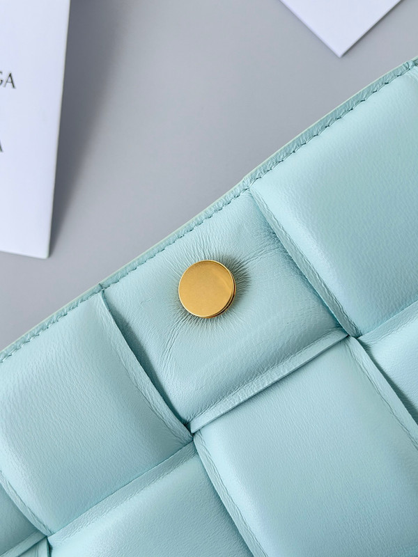 Bottega Veneta Chain Cassette - Ice Blue