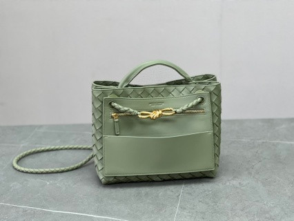 Bottega Veneta Small Andiamo - Sage Green