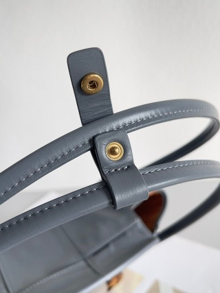 Bottega Veneta Arco 48 - Dove Grey