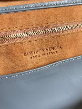 Bottega Veneta Arco 48 - Dove Grey