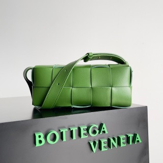 Bottega Veneta Brick Cassette - Grass Green