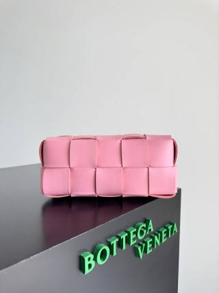 Bottega Veneta Brick Cassette - Candy Pink