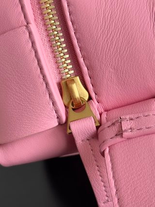 Bottega Veneta Brick Cassette - Candy Pink
