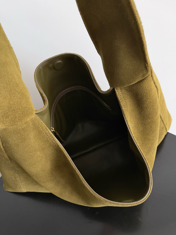 Bottega Veneta Jodie Intrecciato Leather Hobo Bag - Olive Green
