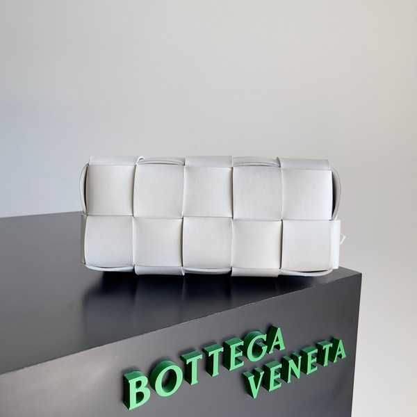 Bottega Veneta Padded Cassette Intrecciato Leather Shoulder Bag - White