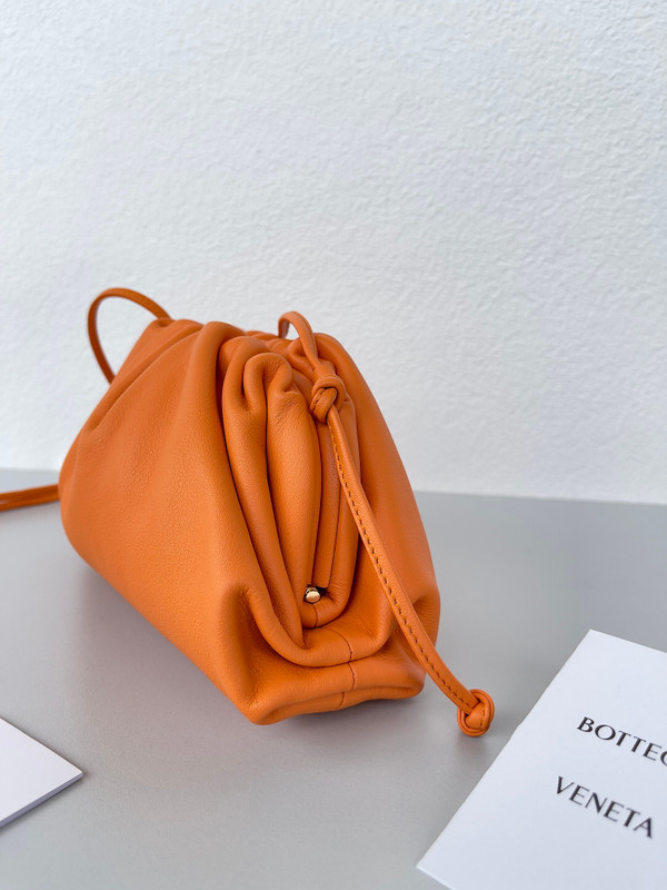 Bottega Veneta Dustbag Handle Intrecciato Leather Bag - Black