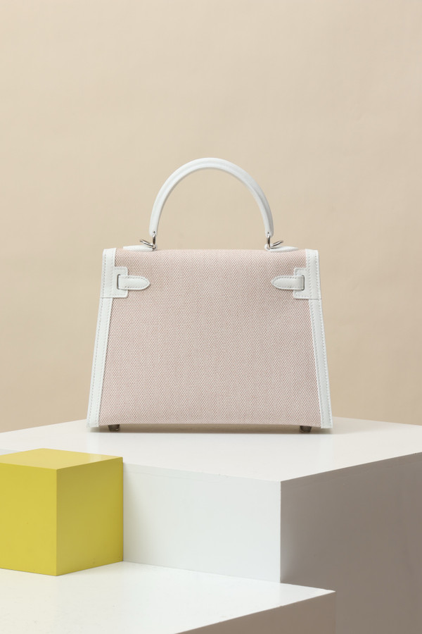 Hermès Kelly 25 – White 01 Swift/Canvas PHW
