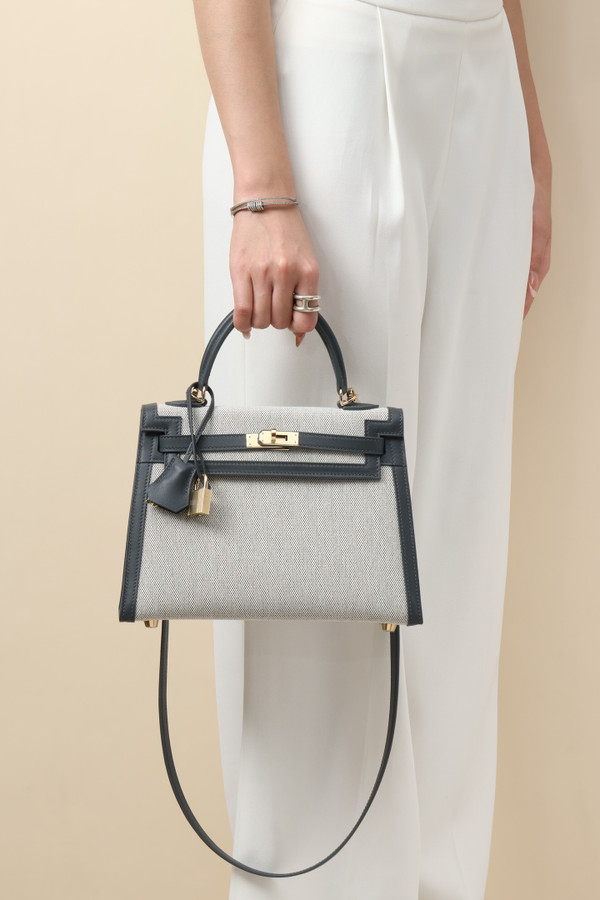 Hermès Kelly 25 – Slate Grey 85 Swift/Canvas GHW