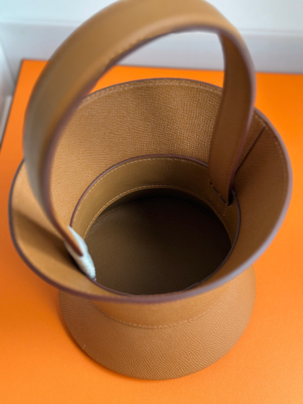 Hermès Mini Medor Basket Bag – Fauve Barenia Epsom SHW