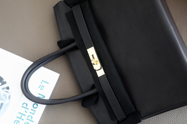 Hermès Birkin 30 – Black Barenia GHW/SHW
