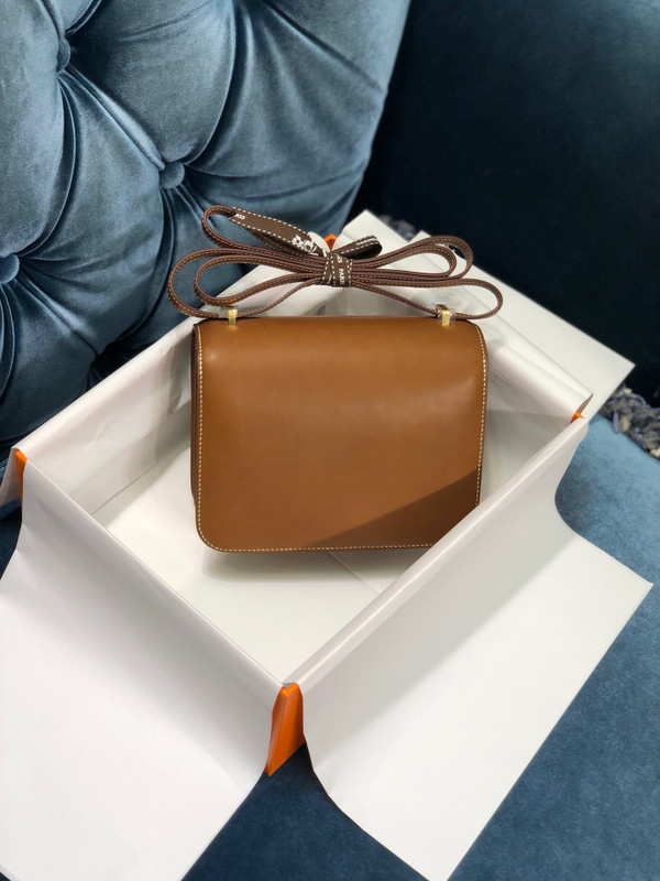 Hermès Constance 19 – Barenia GHW