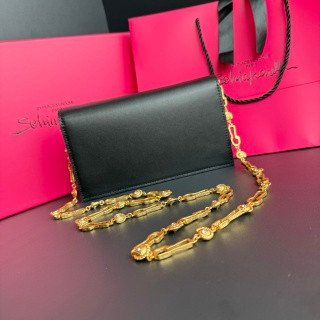 Schiaparelli Face Bag Cage Burgundy