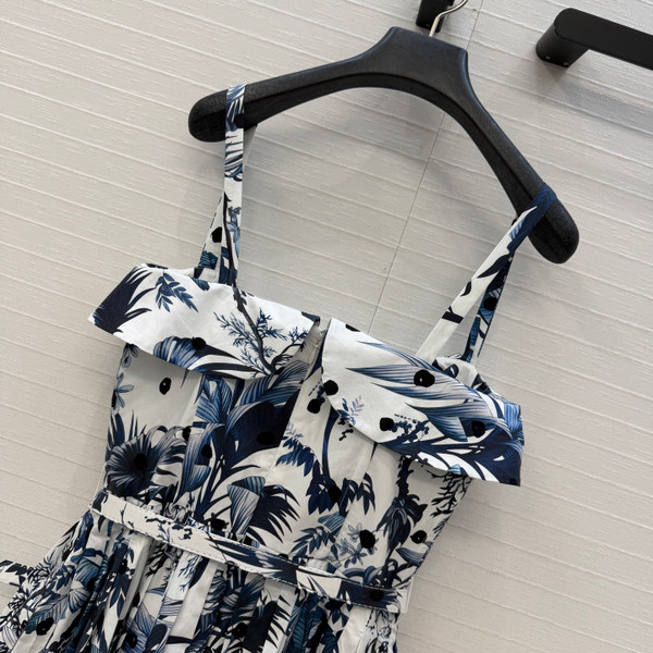 Oscar De La Renta Early Spring 2026 Off-Shoulder Slip Dress