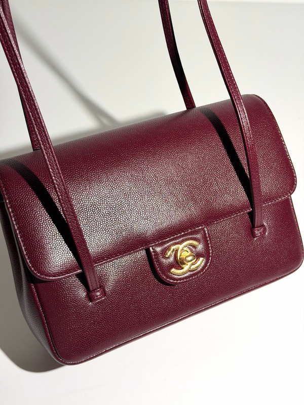 Chanel SS26 Preppy Coco Small Flap Bag - Grained Shiny Calfskin & Gold-Tone Metal - Bordeaux