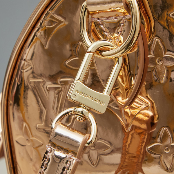 Louis Vuitton M26497 Speedy 25 Metallic Gold Monogram Bag