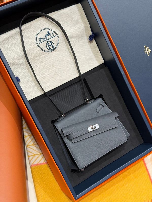 Hermes Kelly Sellier 20 en Desordre Gris Misty