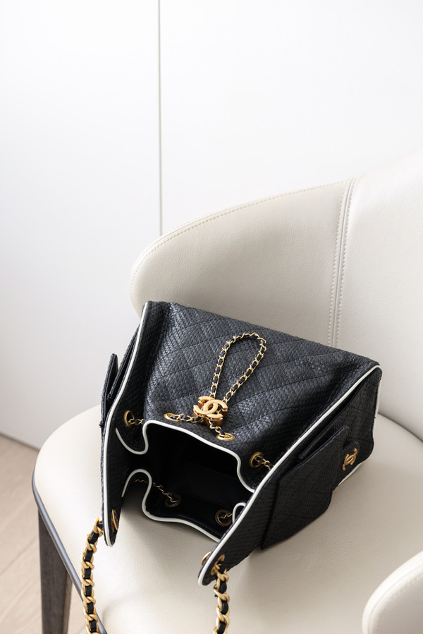 CHANEL 25 Mini Handbag   Braided Raffia, Calfskin & Gold-Tone Metal Black