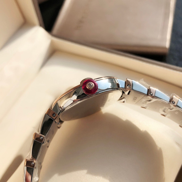 Bvlgari Lvcea Quartz Watch Diamond Index with White Mother-of-Pearl Dial Steel and Rose Gold Bracelet 28cm