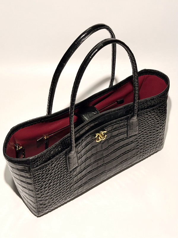 Chanel Executive Cerf Tote Black Shiny Crocodile Gold Hardware