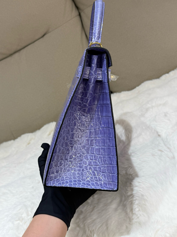 Hermès Kelly 28 Sellier Shiny Sheherazade Crocodile Gold Hardware
