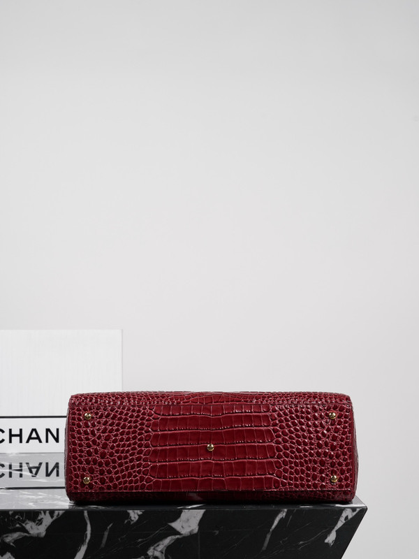 Chanel Executive Cerf Tote Bordeaux Shiny Crocodile Gold Hardware