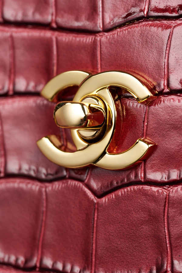 Chanel Executive Cerf Tote Bordeaux Shiny Crocodile Gold Hardware