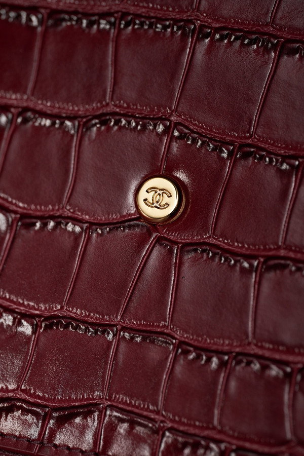 Chanel Executive Cerf Tote Bordeaux Shiny Crocodile Gold Hardware