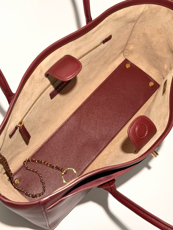 Chanel Vintage Burgundy Caviar/Smooth Calfskin East-West Tote Bag with GHW