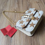 VALENTINE CHAIN CROSS BODY BAG LW2B0567RHL I16