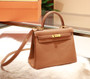 Hermes Gold Kelly 25 cm Epsom Gold Hardware