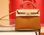 Hermès Gold Kelly 28 Box Leather Gold Hardware Hermès Gold Kelly 28 Box Leather Gold Hardware