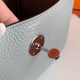 Hermes 8U Bleu Glacier  Lindy 26 Togo Palladium Hardware