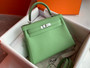 Hermes 3I Vert Criquet  Kelly 28 cm Togo Palladium Hardware  Hermes 3I Vert Criquet  Kelly 28 cm Togo Palladium Hardware