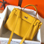 Hermes  JAUME AMBRE  Kelly 28 cm Gold Hardware Hermes  JAUME AMBRE  Kelly 28 cm Gold Hardware