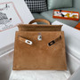 Hermès Kelly 25 Sellier Gold Suede Palladium, Hardware