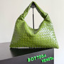  Bottega Veneta Hop Bag Green