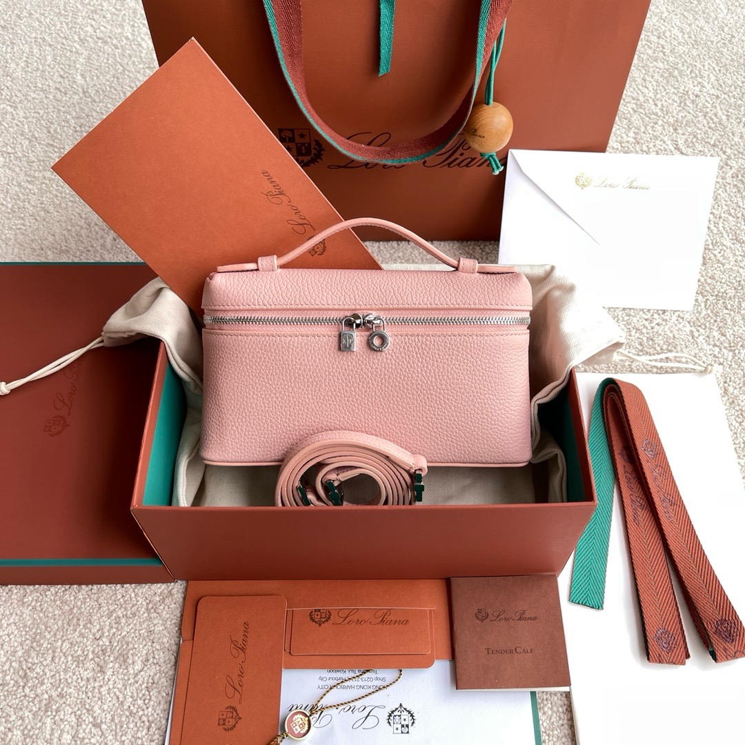 Loro Piana☆未使用☆ Extra Pocket Mini Pouch Alligator Leather Light Travertine/Sun