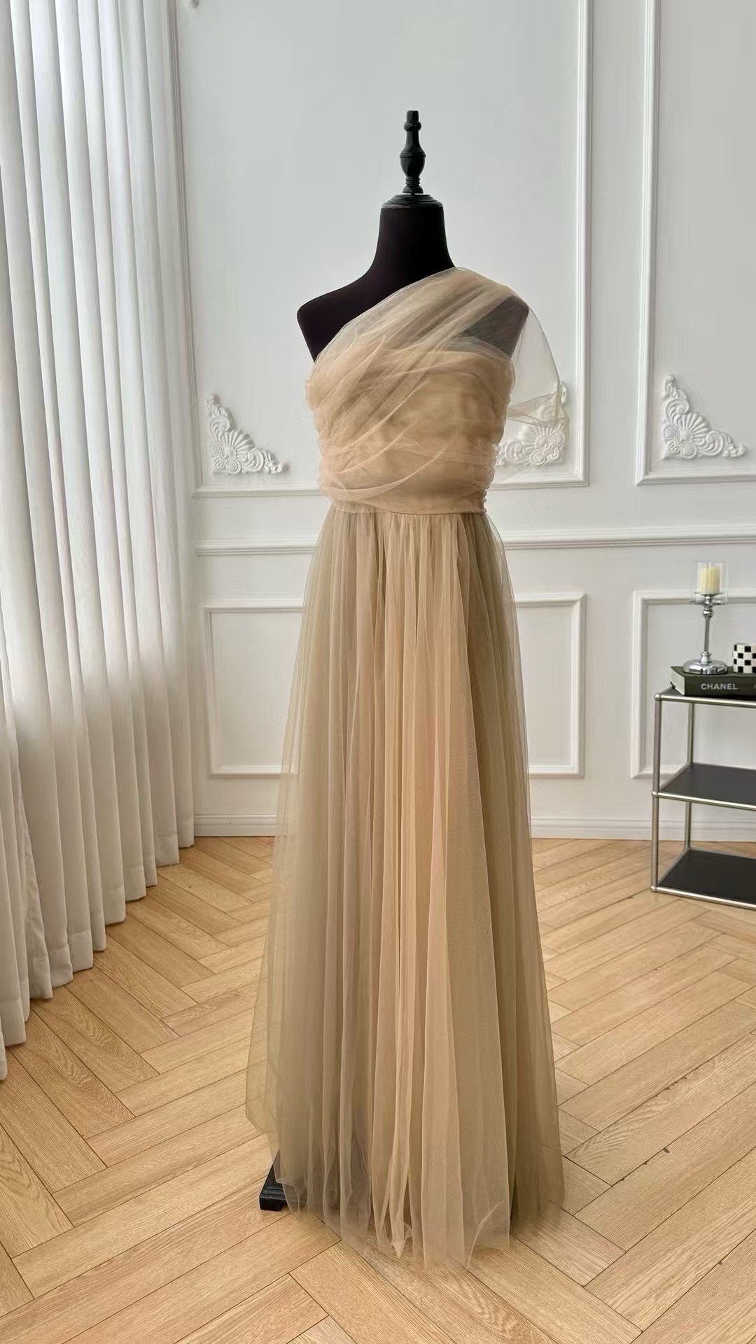chinese dress ladies Christian Dior 1980s Lamé Liquid Gold Long Sleeve Dress with front sli –  The Kit Vintage main image 0