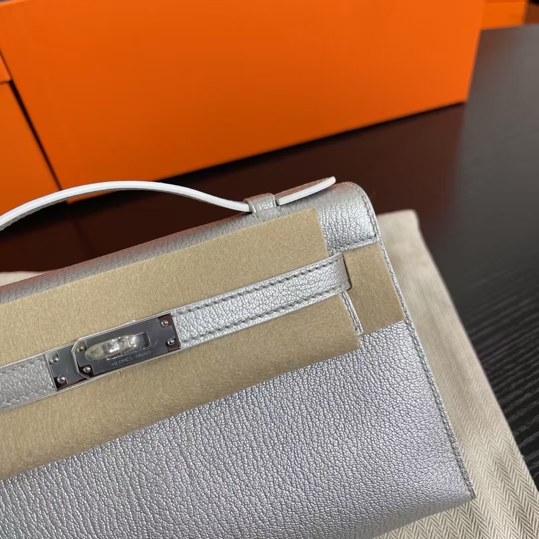 Hermès Olympic Kelly Pochette Silver Chèvre Palladium Hardware