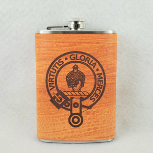 Leather Flask engraved with your Clan Badge - Leather Flask - Wedding Flask - Groomsman Gift - Best Man Gift -8 ounce Leather Flask engraved with your Clan Badge - Leather Flask - Wedding Flask - Groomsman Gift - Best Man Gift -8 ounce