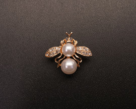 1 3/8"x 1 1/4" Old Gold Dainty Bee-Like Pearl Brooch witth Studded Wings - Pack of 12