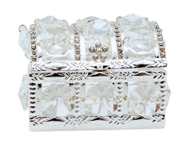 2 1/4" Silver Treasure Chest Crystal Arras Box Set with Rhinestone Flower 2 1/4" Silver Treasure Chest Crystal Arras Box Set with Rhinestone Flower