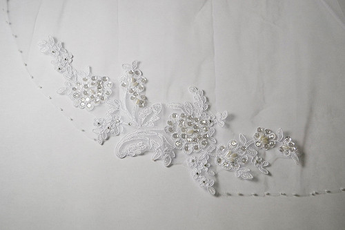 30" Long White One-Tier Bridal Wedding Embroidered Veils 2