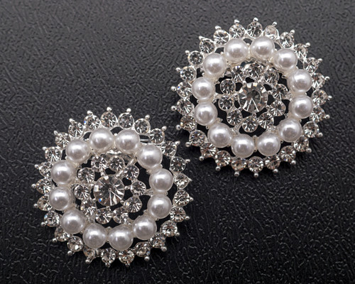 1 1/4" Silver Round Brooch with Clear Rhinestones and White Pearl - Pack of 12