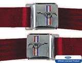 64-73 Ford Mustang Sicherheitsgurt - Zweipunktgurt - Dunkelrot - Tri-Bar Running Pony - Paar